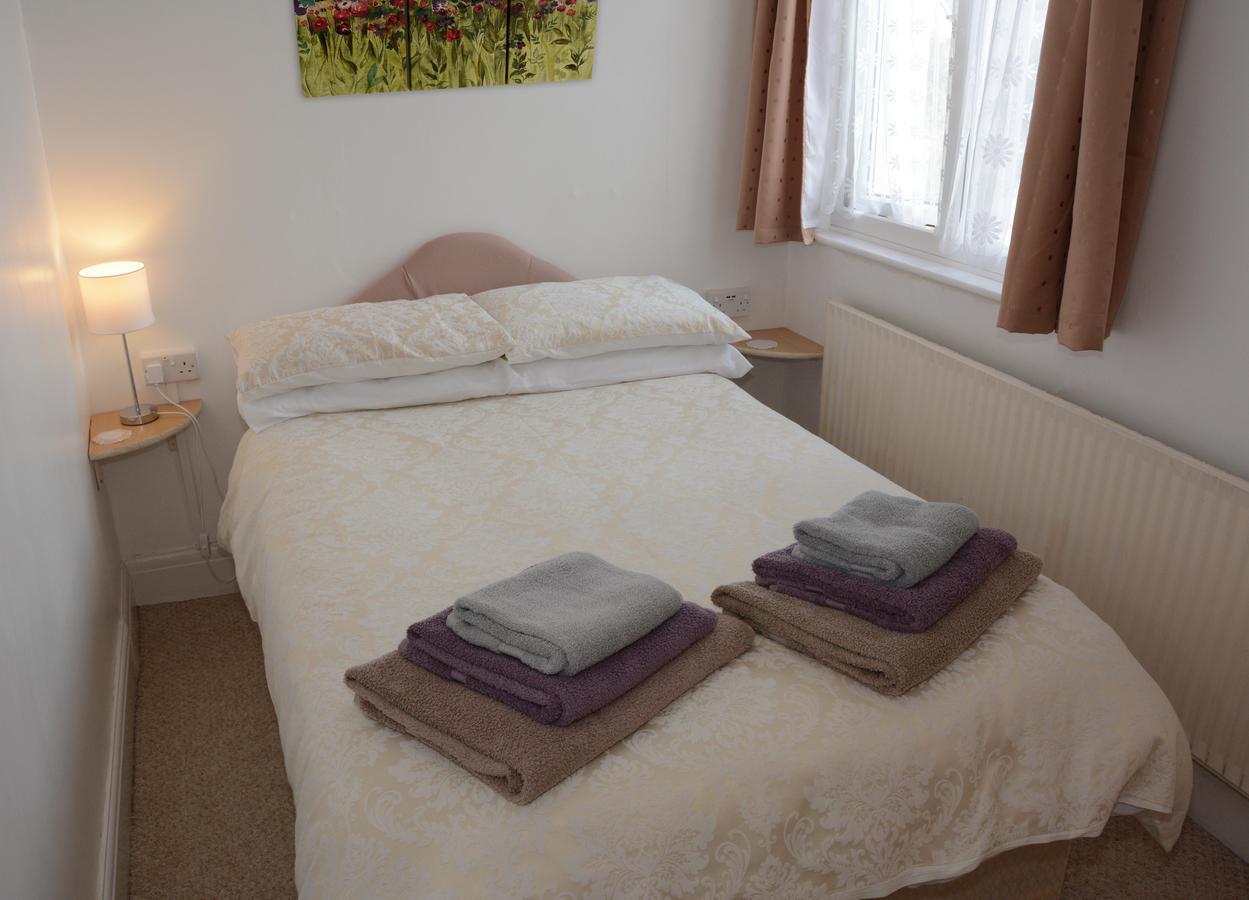 The Cove Guest House Rhyl Exteriör bild